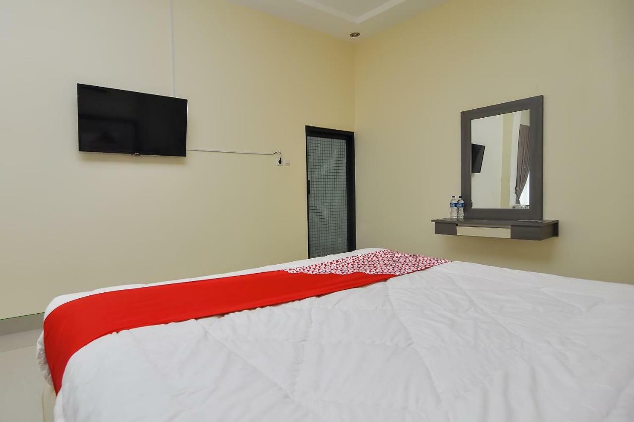 Oyo 838 Sanjaya Homestay Syariah Bukittinggi Exterior foto