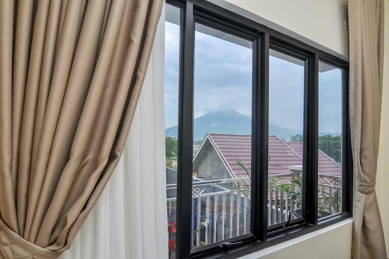 Oyo 838 Sanjaya Homestay Syariah Bukittinggi Exterior foto